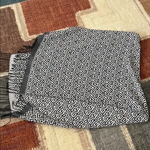 Divided Black and White Geometric Fringe Scarf